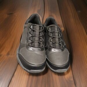 TredSafe Black‎ Slip Resistant Shoes Women Size 8.5 Oil And Slip Resistant Shoes